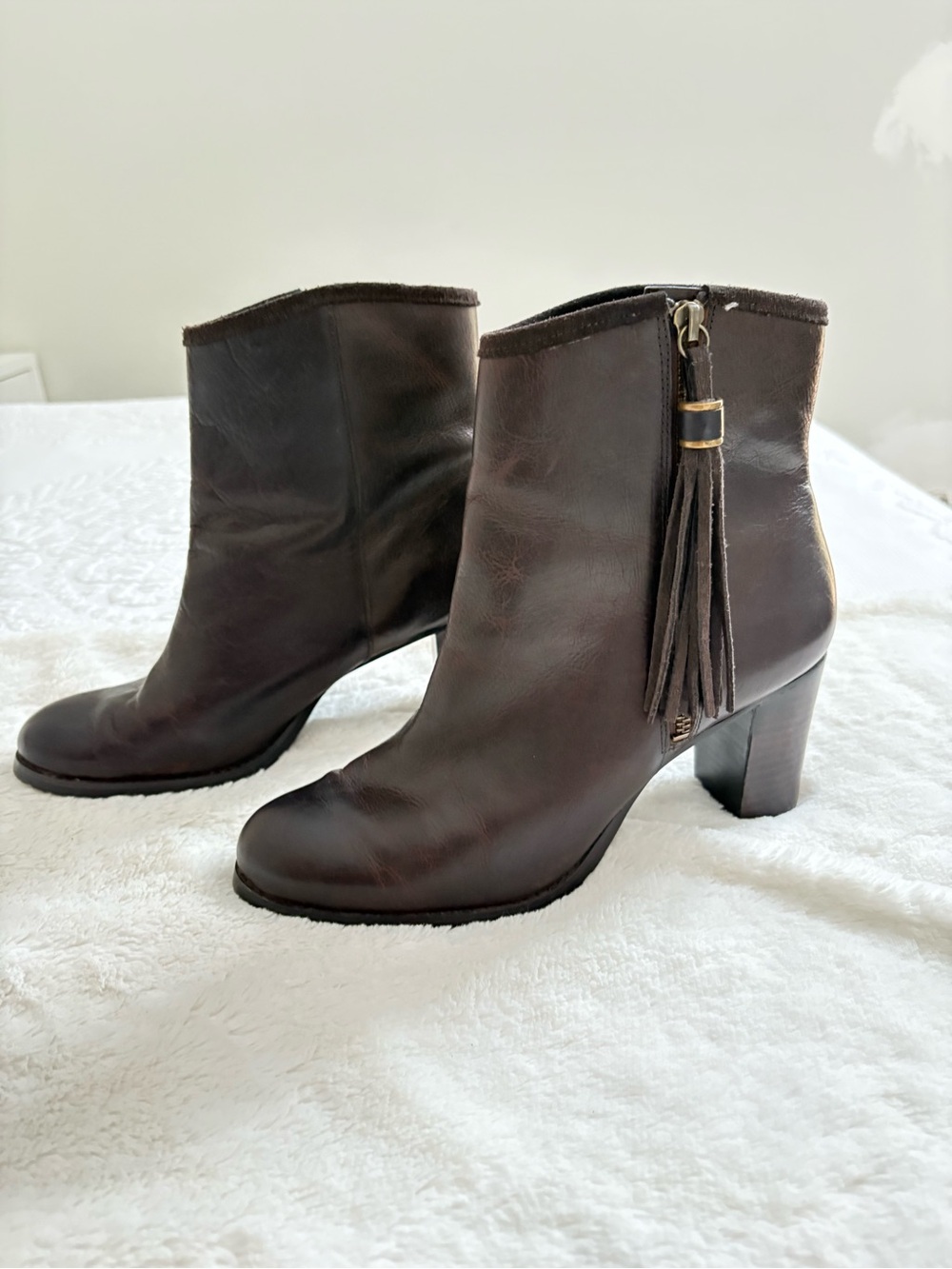 Ralph Lauren Carah boots dark brown tassel fringe leather zip up size 9.5